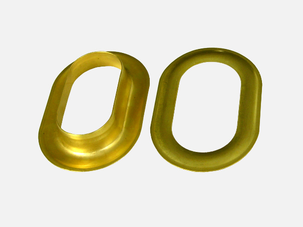 Oval�se gold 42 mm 1